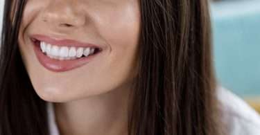 De onzichtbare beugel: Luxe voor een perfecte lach 