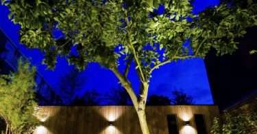 Stijlvolle buitenruimtes beginnen met de juiste verlichting